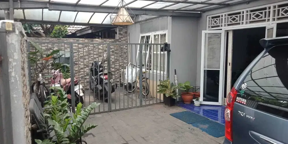 Dijual Rumah di Perumahan Saung Gintung Cireundeu Ciputat Timur