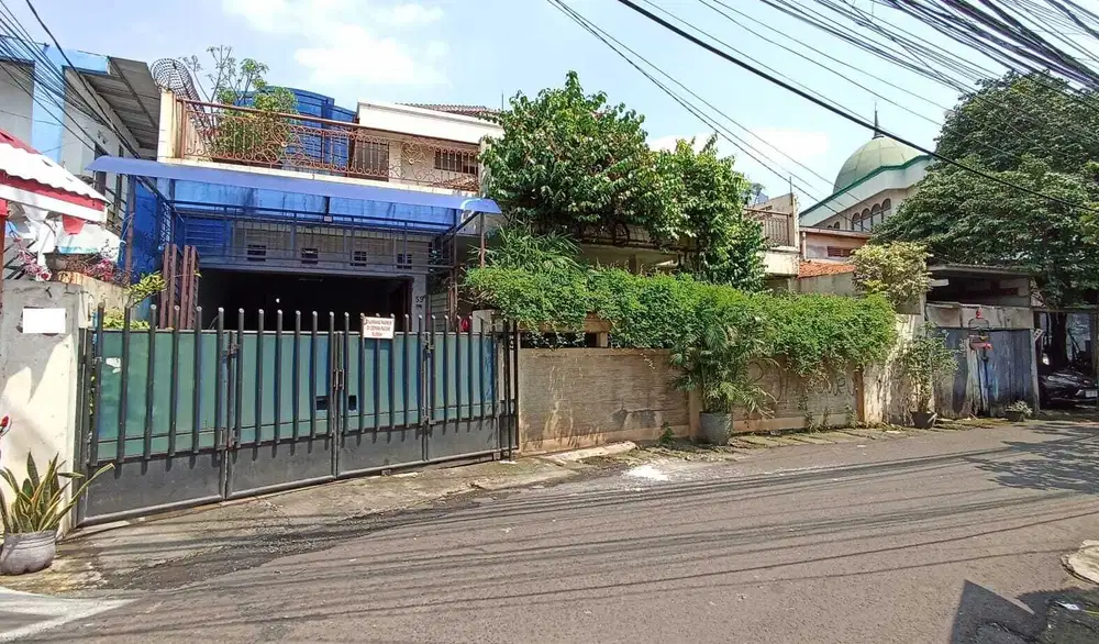 Rumah 2 Lantai di Menteng Dalam Tebet Jaksel
