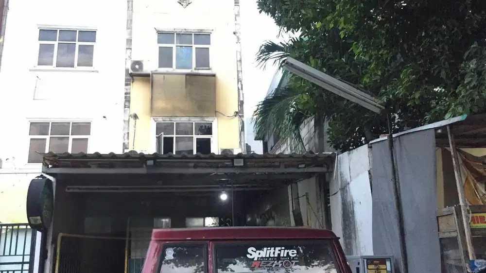 Ruko 3,5 Lt Disewa Cocok Usaha Strategis Tebet Barat Dalam Raya