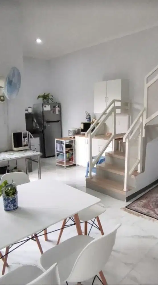 Lebak bulus karang tengah belakang ajiwaras rumah 3 lantai