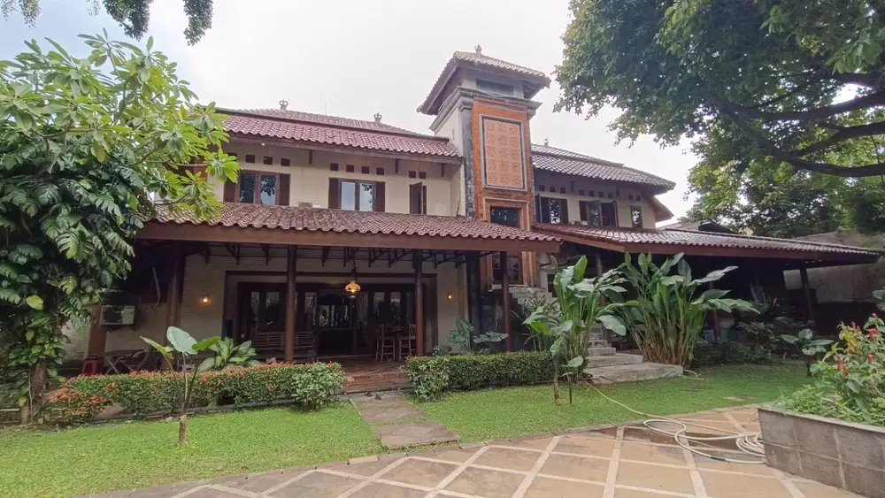 Di Sewakan Rumah Mewah Megah 2 Lantai Fasilitas Lengkap di Pisangan