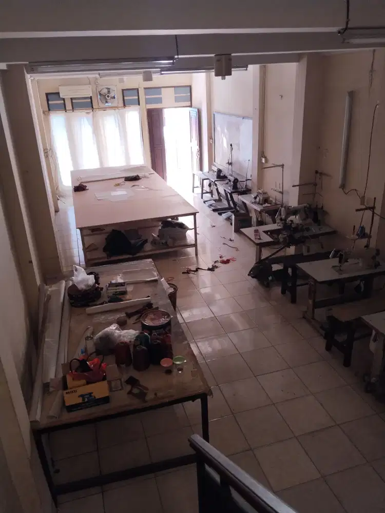 Rumah Di Cempaka Putih Lokasi Strategis Ex Konveksi