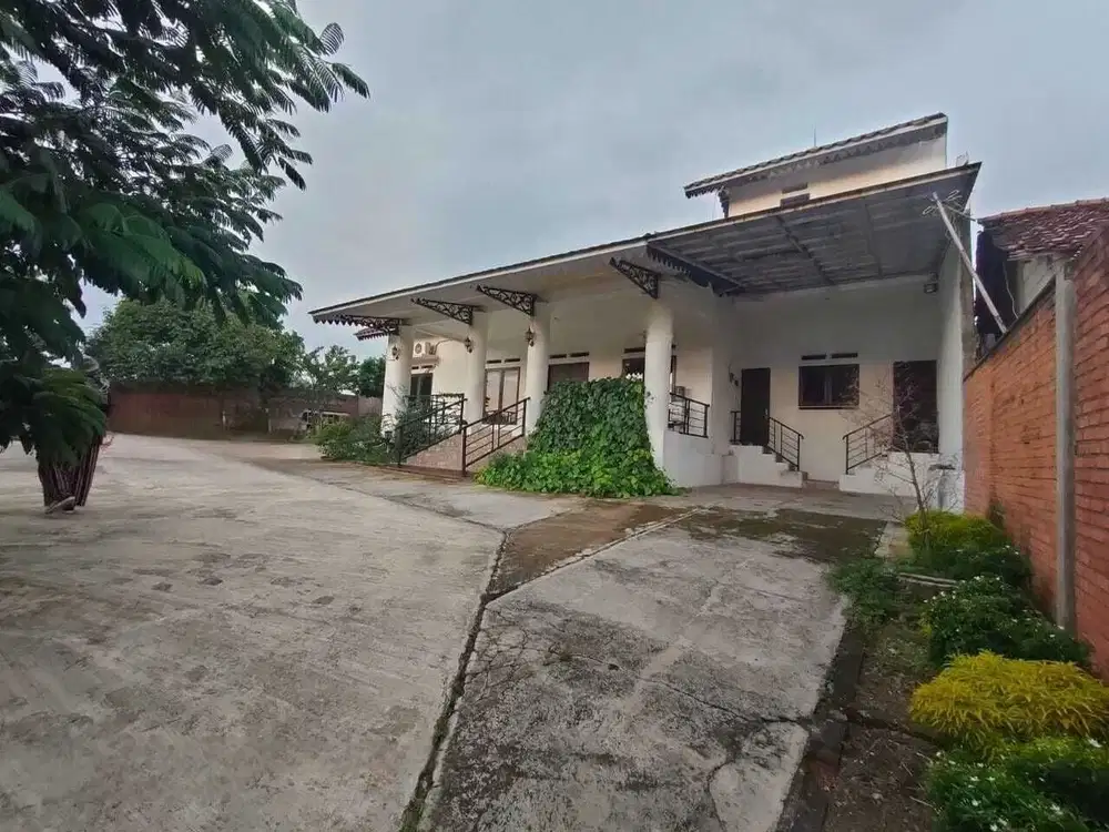 Dijual Cepat dan Murah Rumah dengan Tanah Luas di Bojonggede