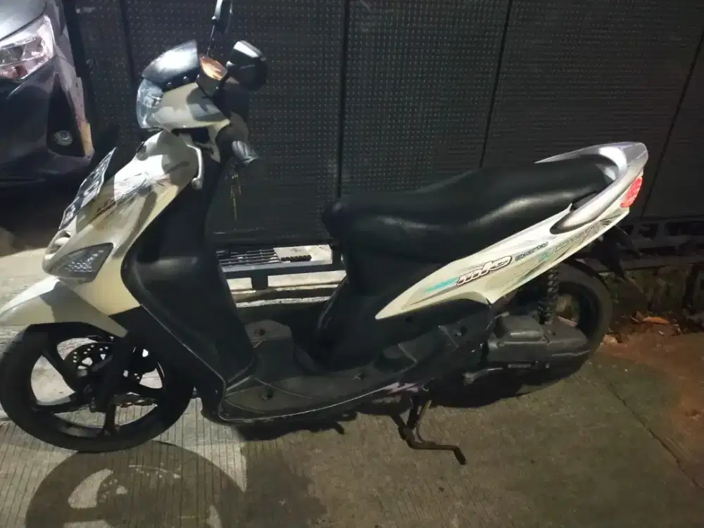 Mio sporty putih 2006