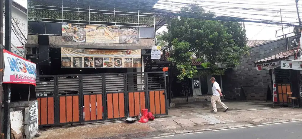 Di Jual Rumah & RESTO CAFE Cocok untuk Usaha  restauran atau kost2 san