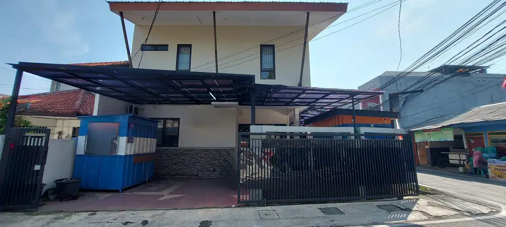 Rumah Cantik Hook di Cikoko seberang Tebet Pancoran Jakarta Selatan