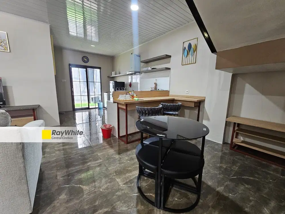 Rumah Mewah 2 Lantai Siap Huni Fully Furnished di Pusat Cirebon Kota
