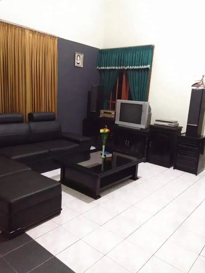 Jual Rumah 2 Lantai di Tenjolayar, Majalengka