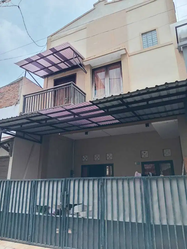 Dijual Rumah Bagus Terawat 2 Lantai di Gentan, Baki, Sukoharjo