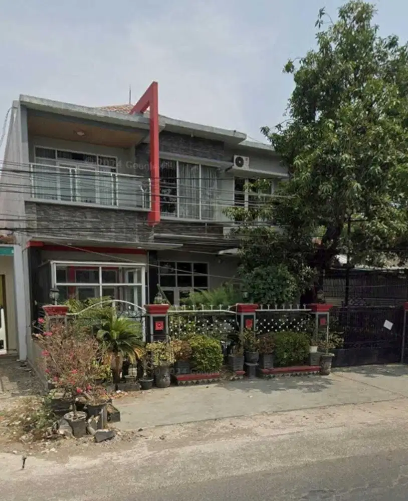 DIJUAL RUMAH MEWAH SIAP HUNI LOKASI STRATEGIS DEPAN POM BENSIN