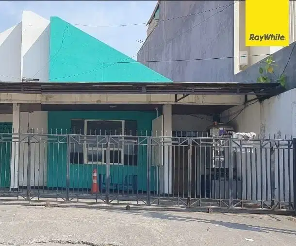 Disewakan Rumah di Jalan Dukuh Kupang Surabaya