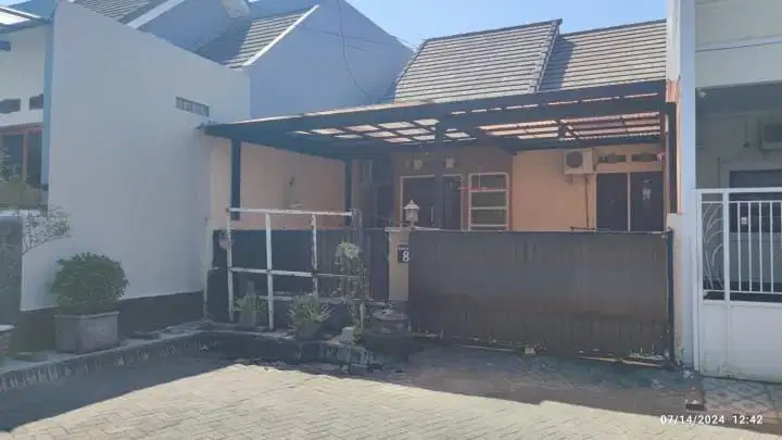 Dijual Rumah Cantik di Gresik Kota Baru Dekat Gress Mall Gresik