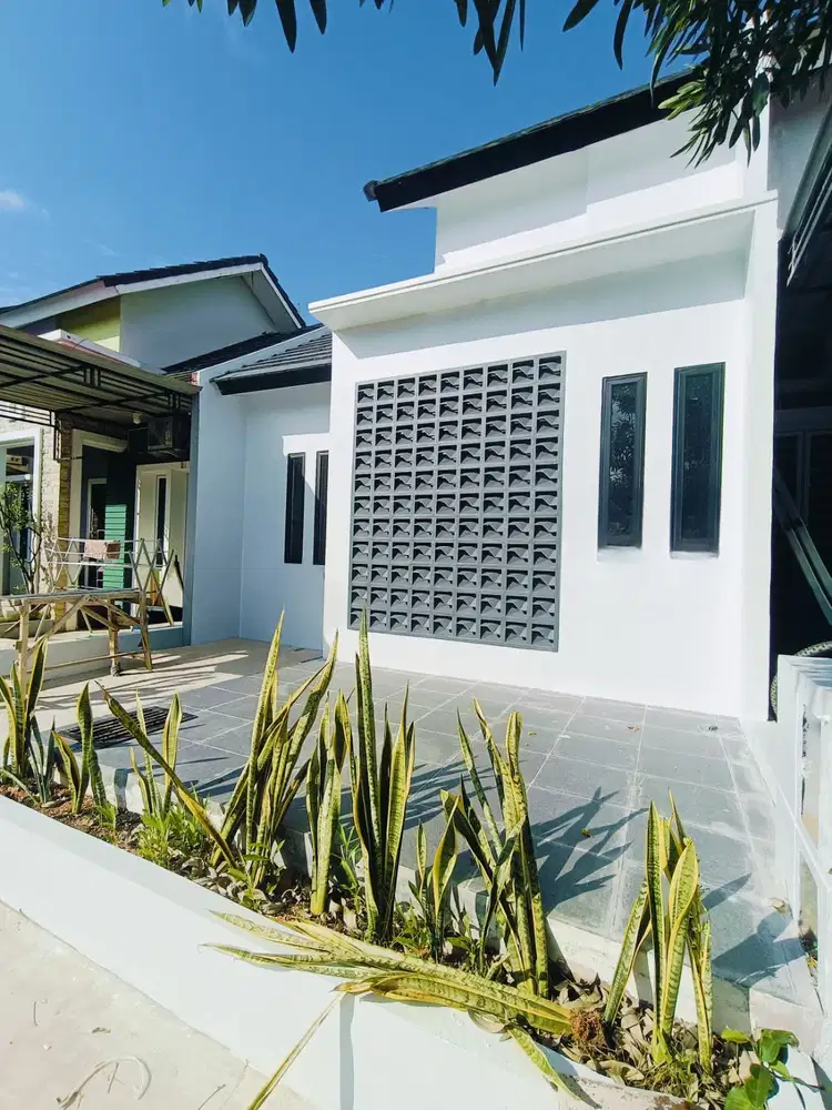 Rumah Minimalist di tengah Kota Batam