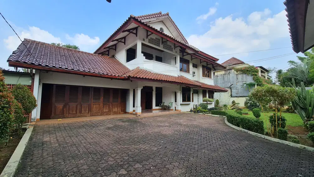 Harga NJOP Rumah Expat Luas Kolam Renang Cilandak