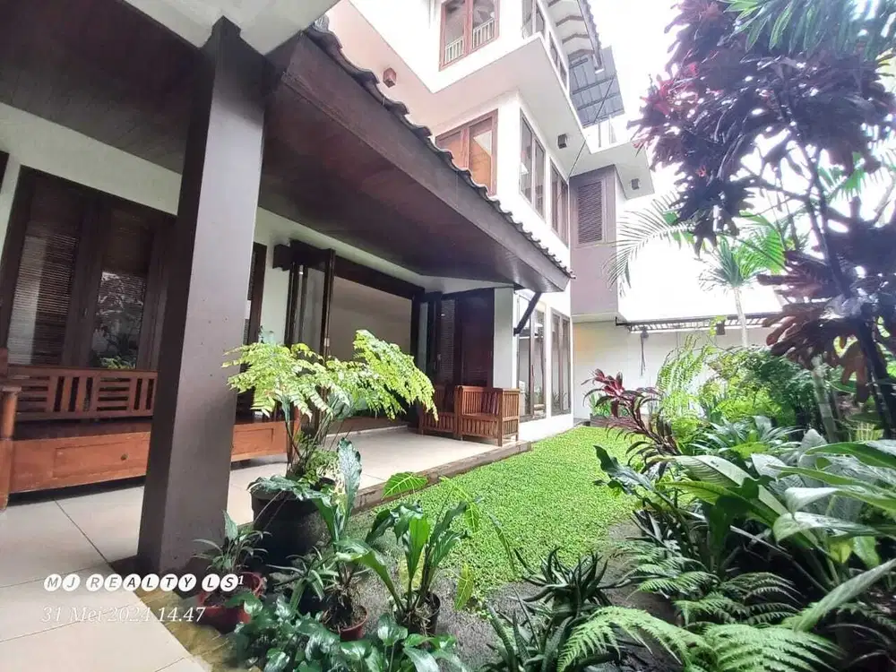 Dijual Rumah Siap Huni Komplek Cigadung dkt Wisata Dago Pakar Bandung