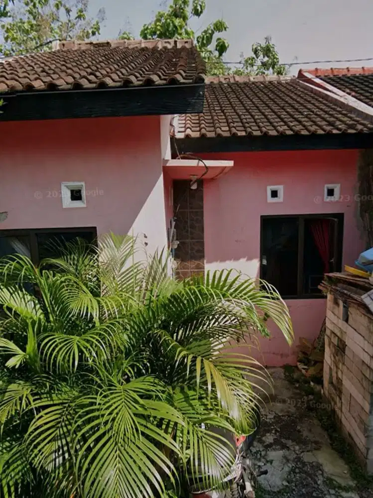 Rumah di pucanggading batursari