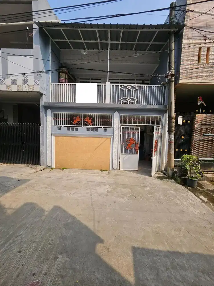 Rumah Strategis 12 Menit ke Gerbang Tol Benda 2 Lt Hadap Timur J-37154