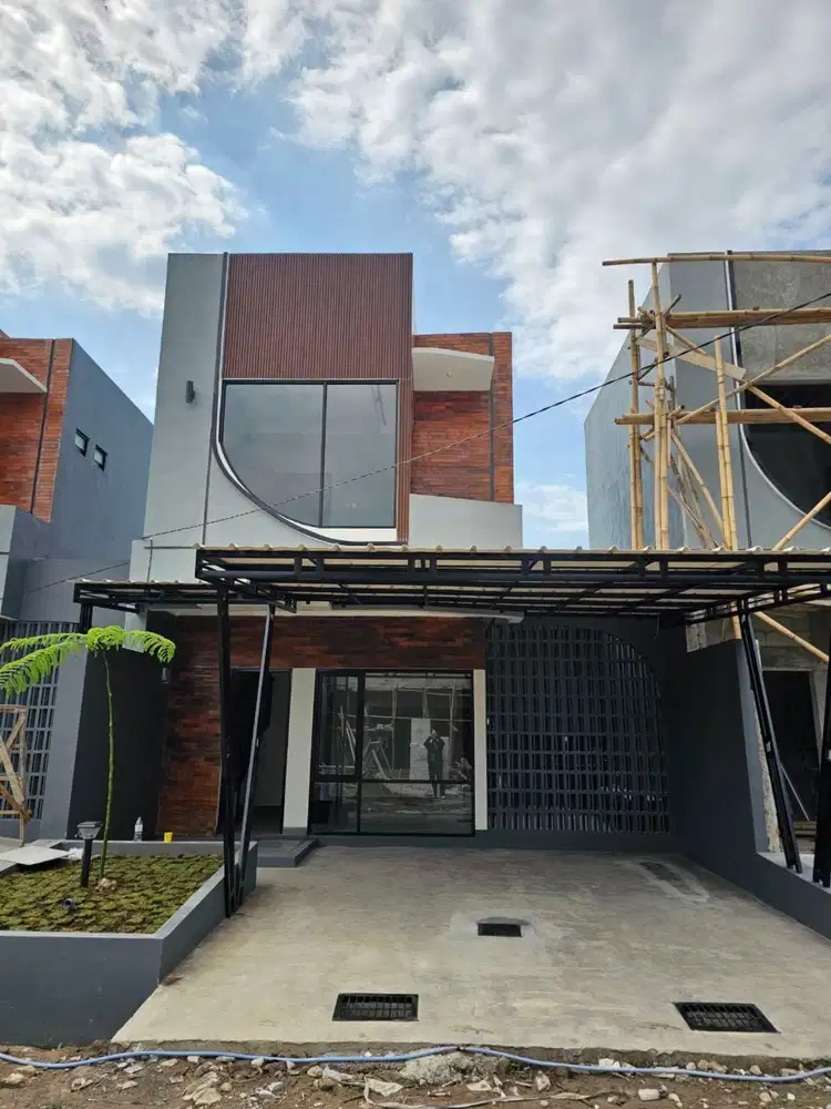 Aretha Raya Living rumah di ciganitri buahbatu dkt kampus telkom