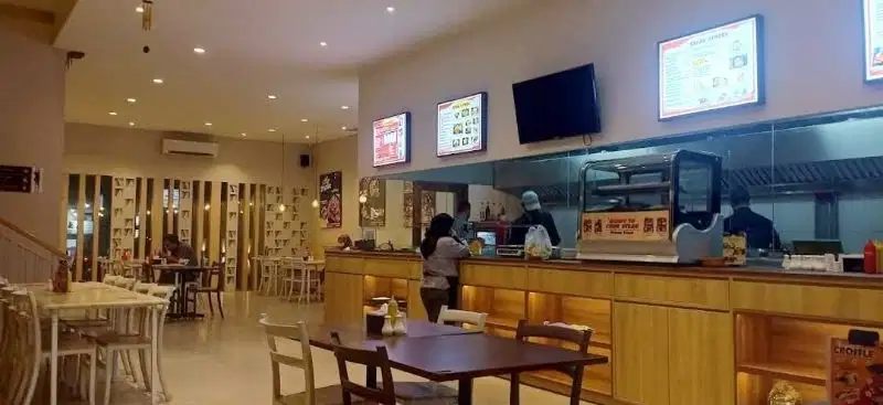 Ruko luas Jatiwaringin Pangkalan jati eks kuliner