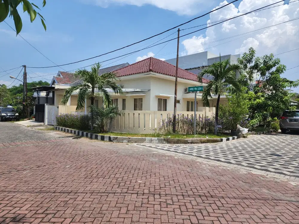 Disewakan rumah 1 lantai kondisi BAGUS Hook SEMI FURNISHED, Nirwana Eksekutif blok CC , Surabaya Timur