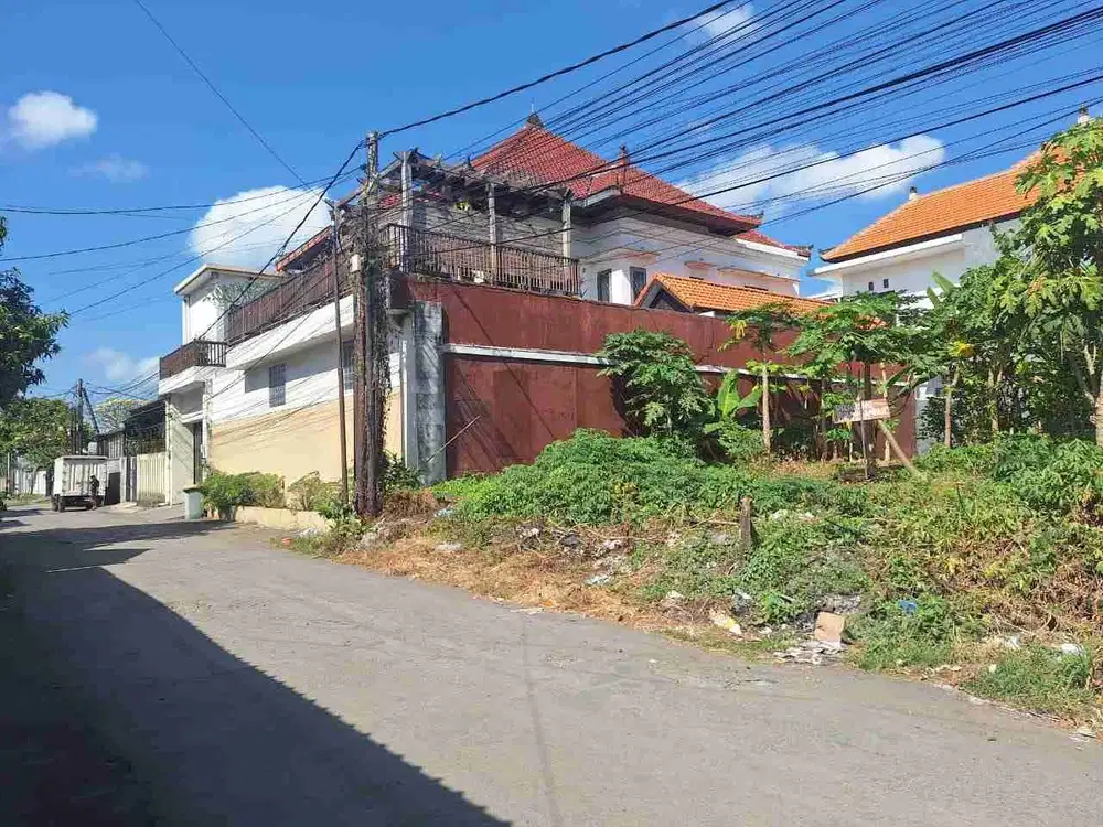 Villa  Cantik strategis 2 lantai Tukad Badung Renon Denpasar Bali