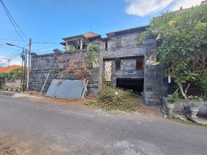 Rumah strategis pusat kota Jayagiri Renon Denpasar Bali