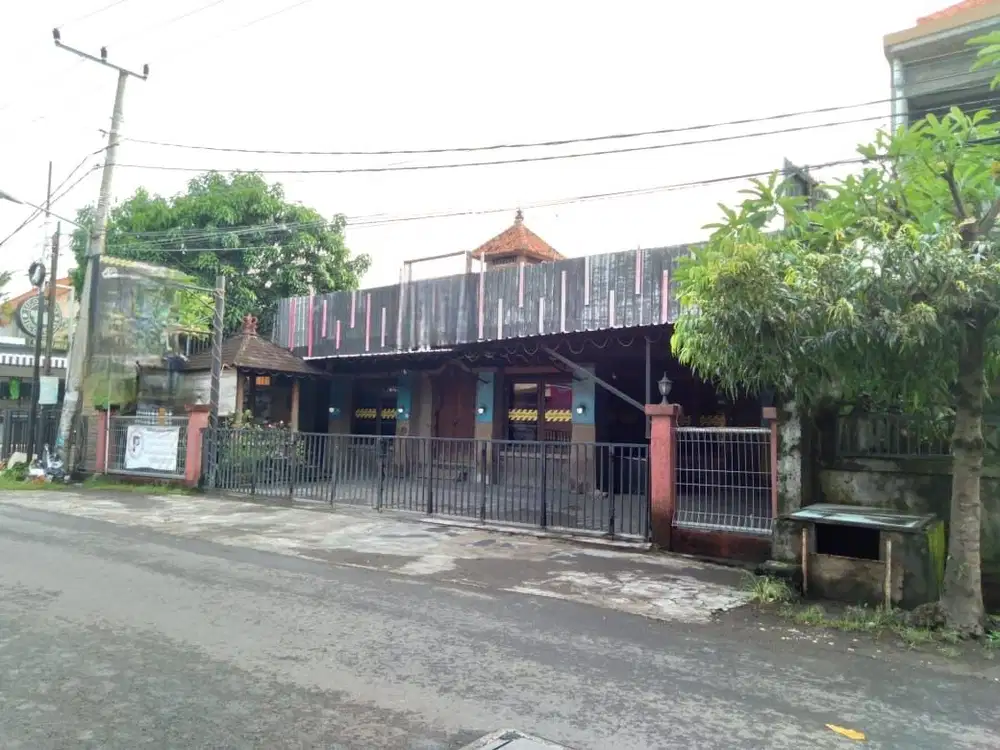 Rumah ex resto Tukad Badung Renon Denpasar  Bali