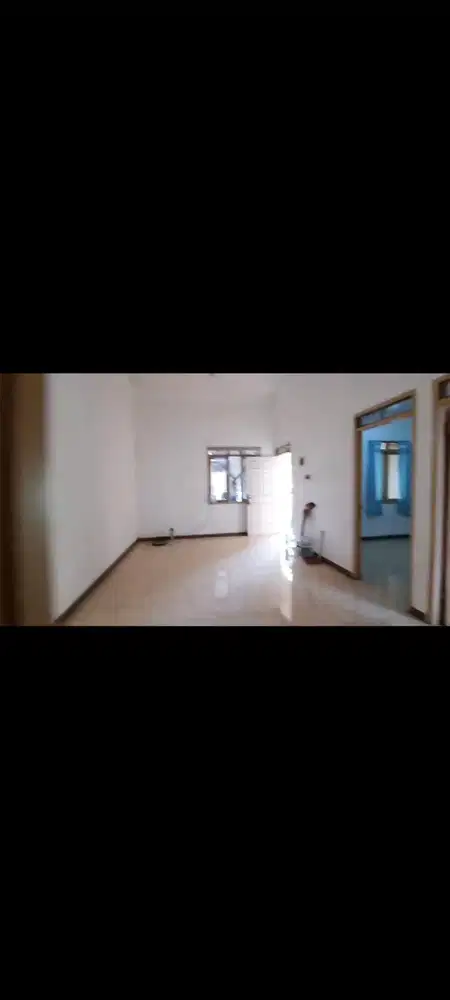 Jual rumah di perumahan graha wahid