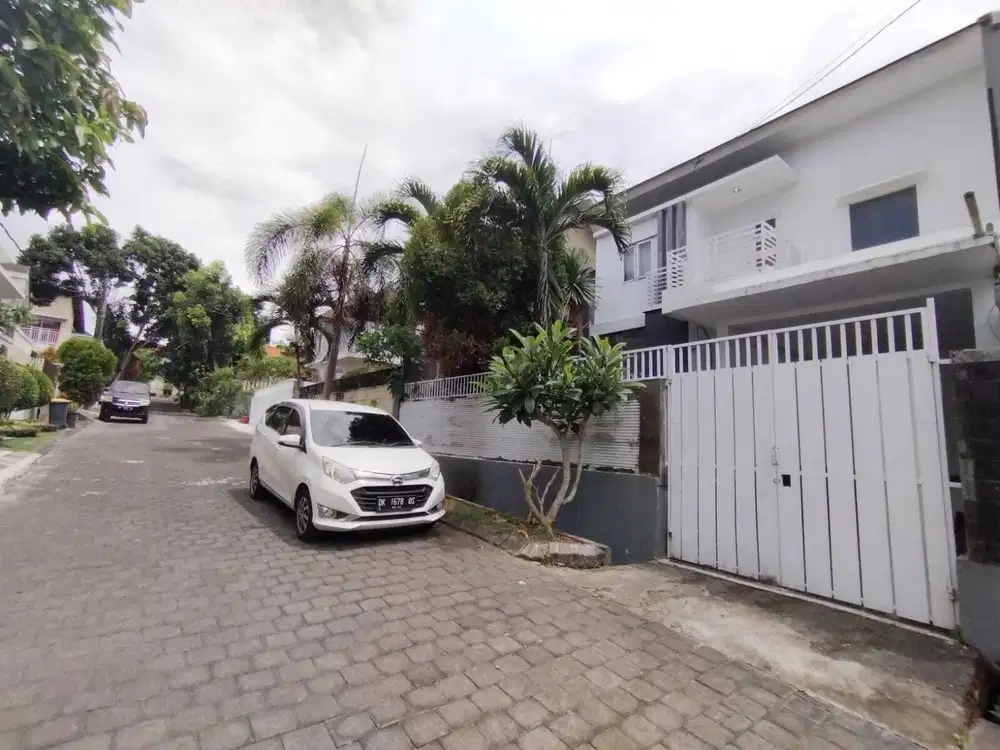 Villa Cantik Strategis Taman mumbul Jimbaran Bali