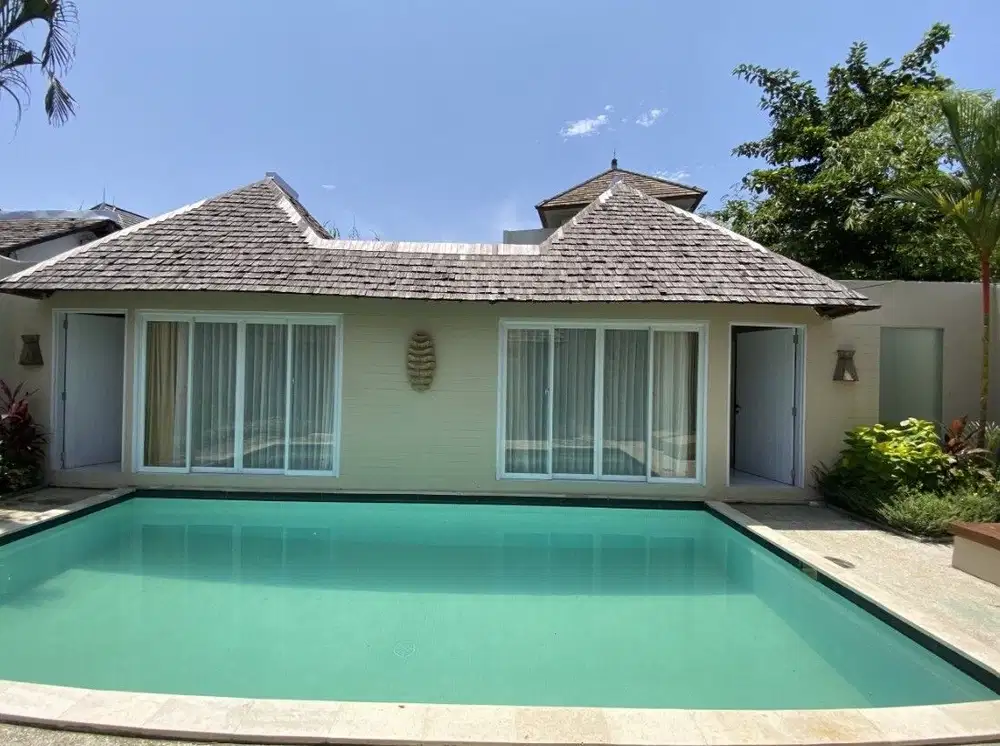 Komplek Villa dan apartemen Dewi saraswati seminyak kuta bali