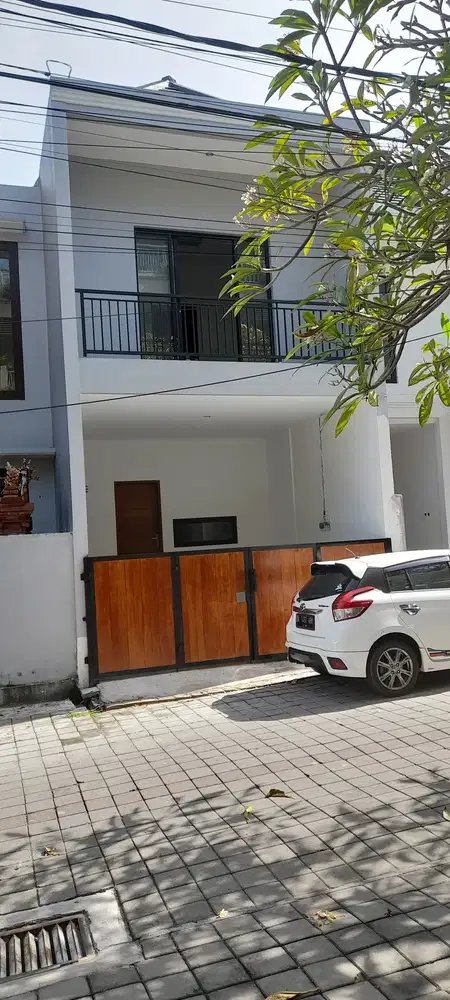 Rumah cantik kembang Anyelir Residence Kesiman Denpasar Timur bali