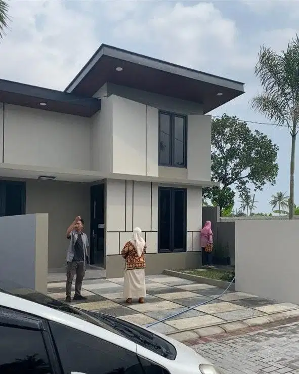 Rumah Mewah dekat UGM&UII | Lebar Jalan 8 meter | Jln Kaliurang km 9,5