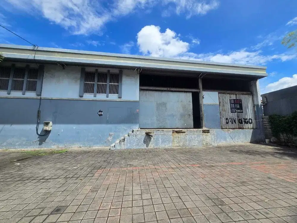 Gudang luas Akses tronton Raya Bypass Sanur Denpasar Bali