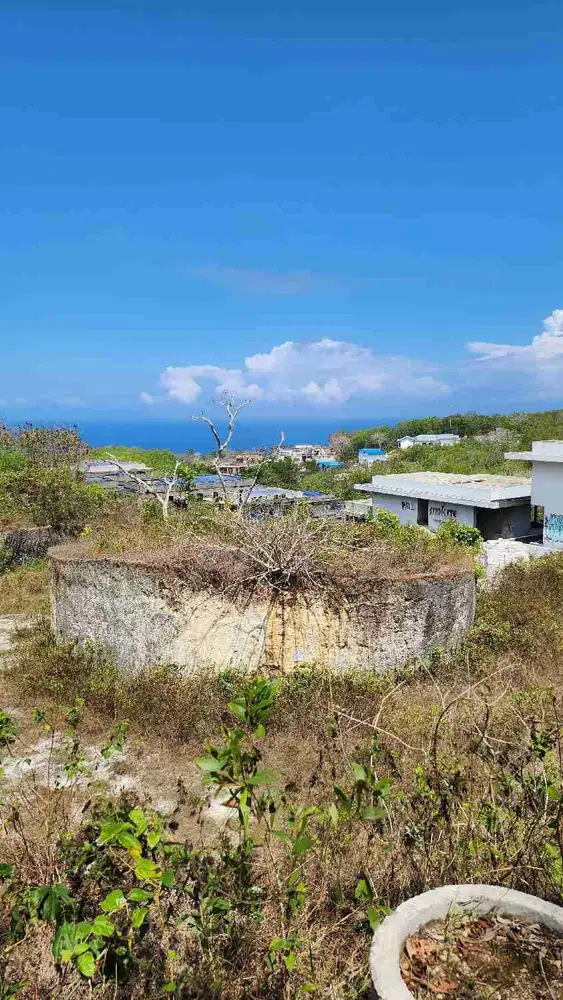 Tanah Bonus bangunan villa mangkrak zona pariwisata ocean view Belimbing sari pecatu