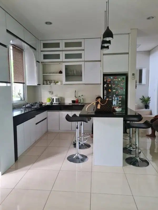 Rumah Cantik Siap Huni Lokasi Strategis Harga Termurah