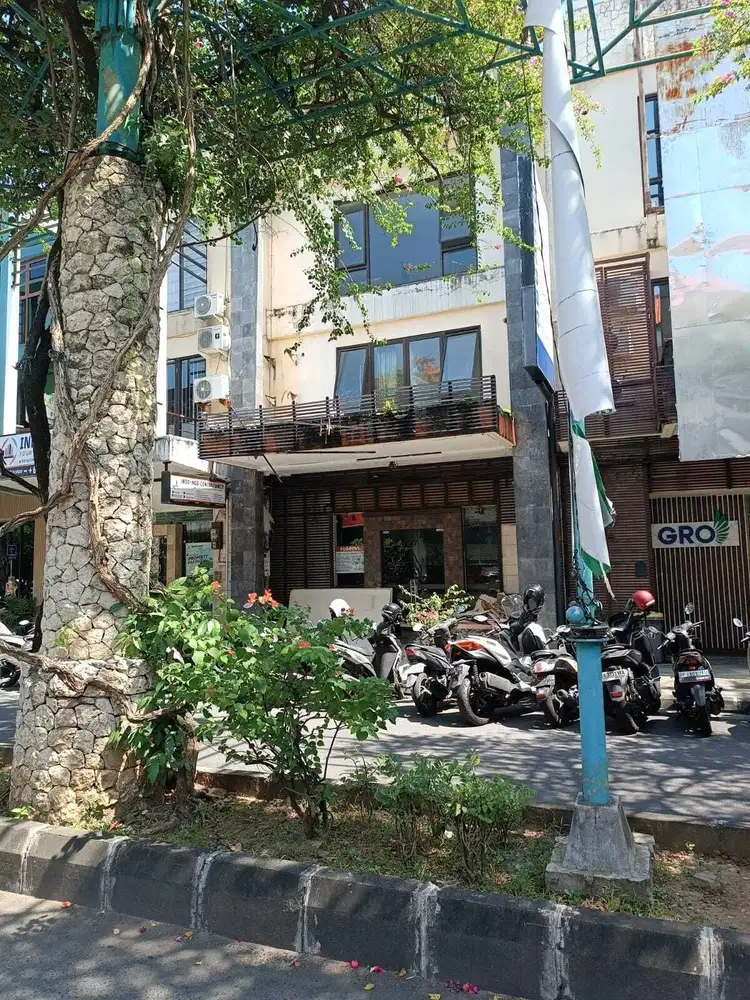 Ruko Istana kuta Galeria patih jelantik kuta bali