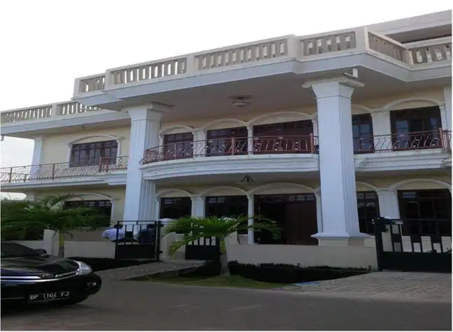 Rumah lokasi strategis dengan lingkungan yang nyaman