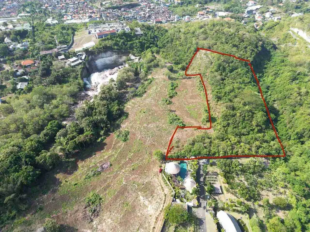 Tanah view bandara dan tol strategis cocok untuk Hotel Gua Sakenen Kutuh goa gong Bali
