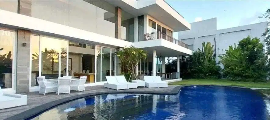 Luxury mansion Tumbak Bayuh Canggu Bali
