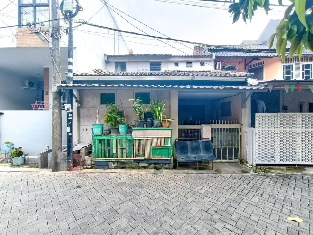 Rumah Hadap Timur 9 Mnt ke Mandaya Royal Hospital Puri J-34898