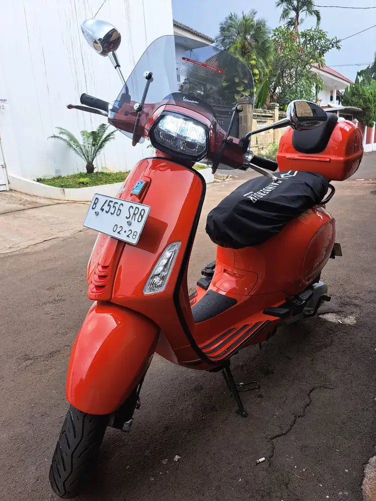 Vespa Sprint S Orange pemakaian tahun 2023 km 170 Gress