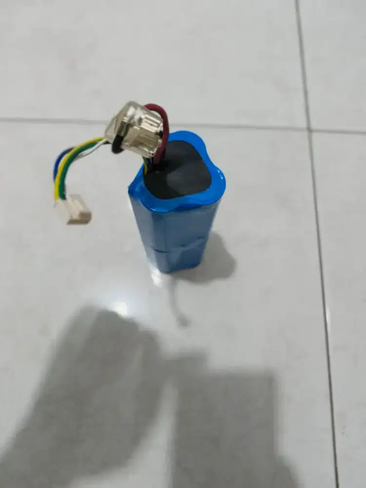 Battery vaccum cleaner