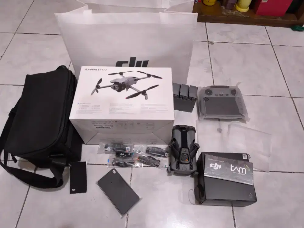 DJI Mini 5 Pro Combo Plus 52 Menit Baru Beli 23 Sep Tidak jd Pakai