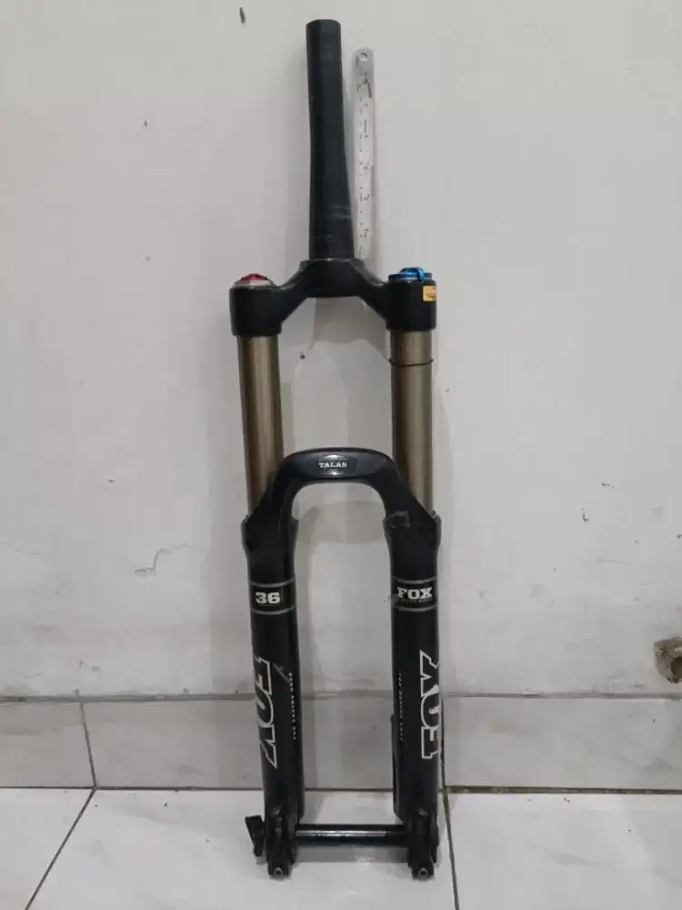 Fork 26 - 27.5 downhill dh ta 20 fox talas 36 Travel 140-160