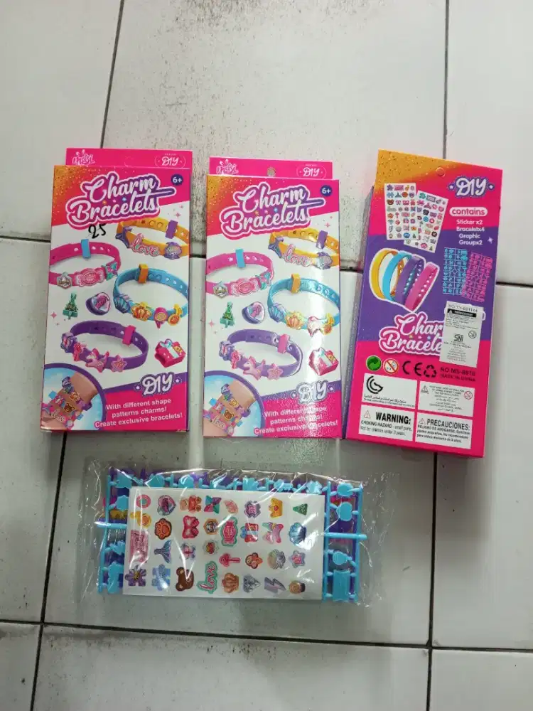 Mainan anak gelang charm bracelet