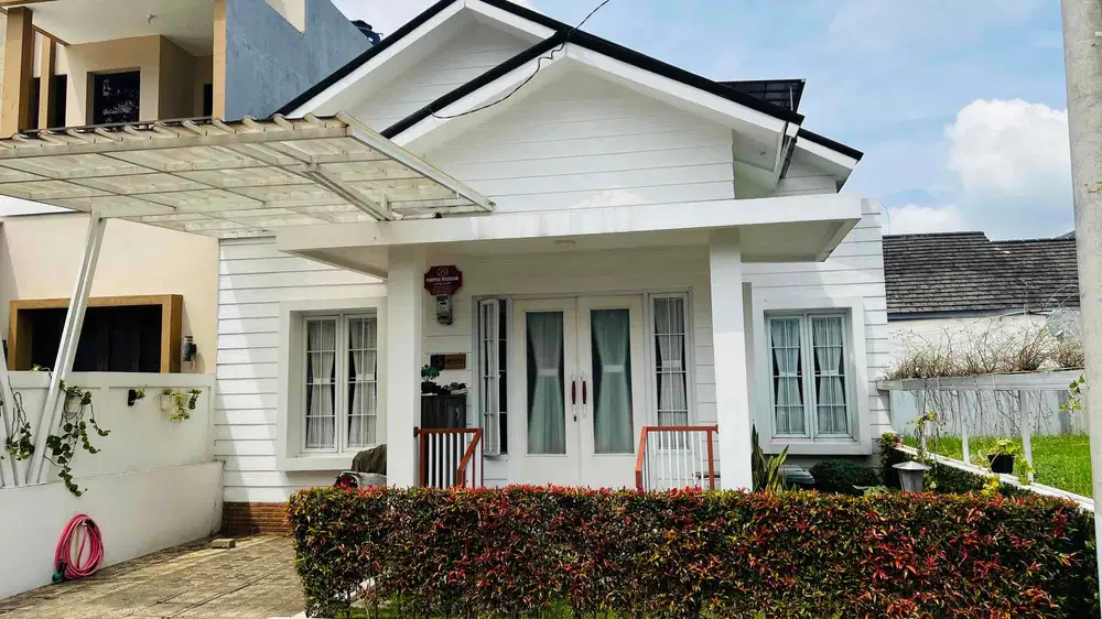 Rumah Murah 2 Lantai 3 Kamar Tidur Di Kawasan Wisata Lembang Pinggir Jalan Bebas Banjir