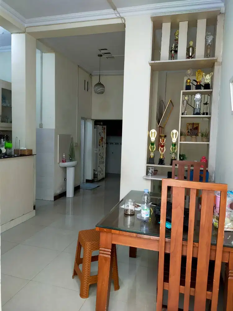 Dijual Rumah 2 lantai siap huni di Kelapa Gading Jakarta Utara