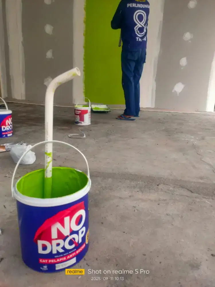 Yuk pasang dekor partisi gypsum kantor murah ada molding dinding