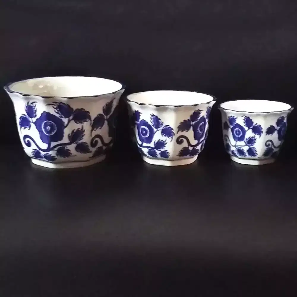 Pot Keramik Vintage Motif Flower