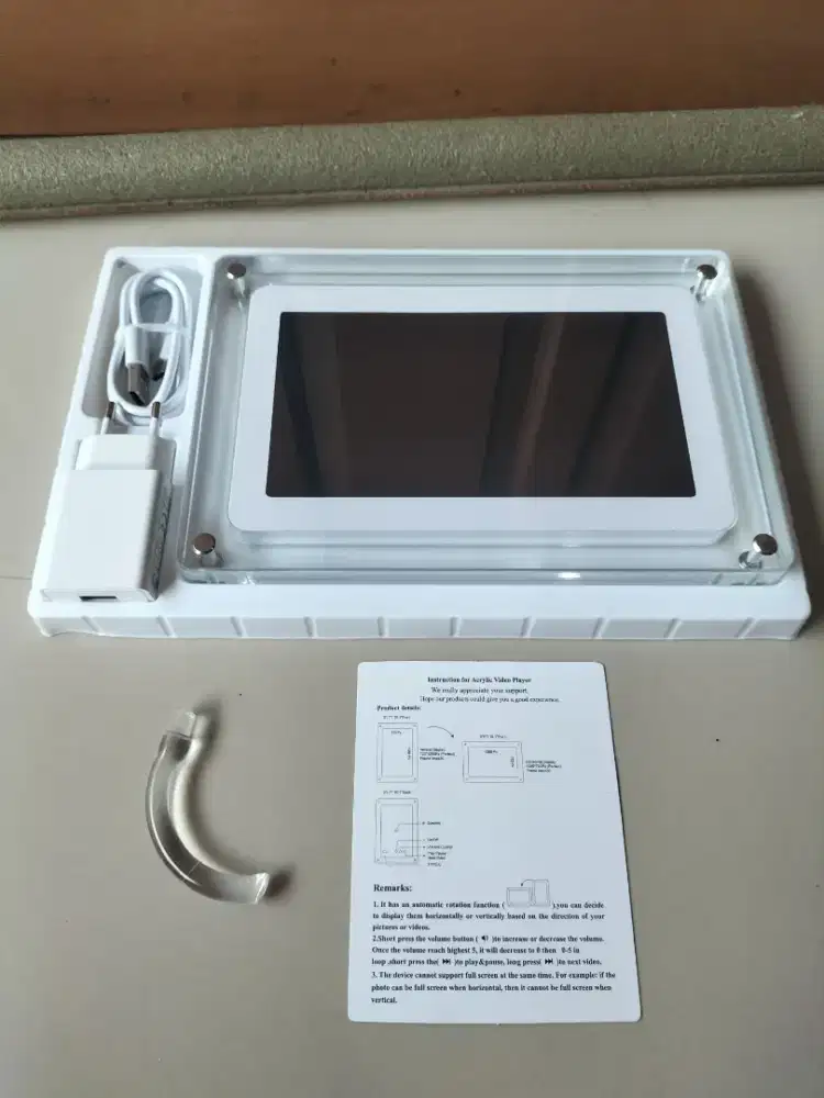 Di Jual Digital Photo Frame 7 inch Acrylic IPS LCD 7 inch Baru